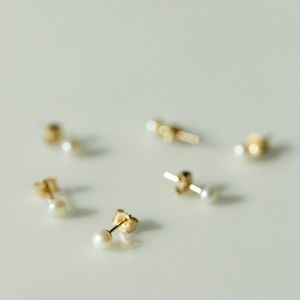 Catbird Classic Pearl Studs (pair)